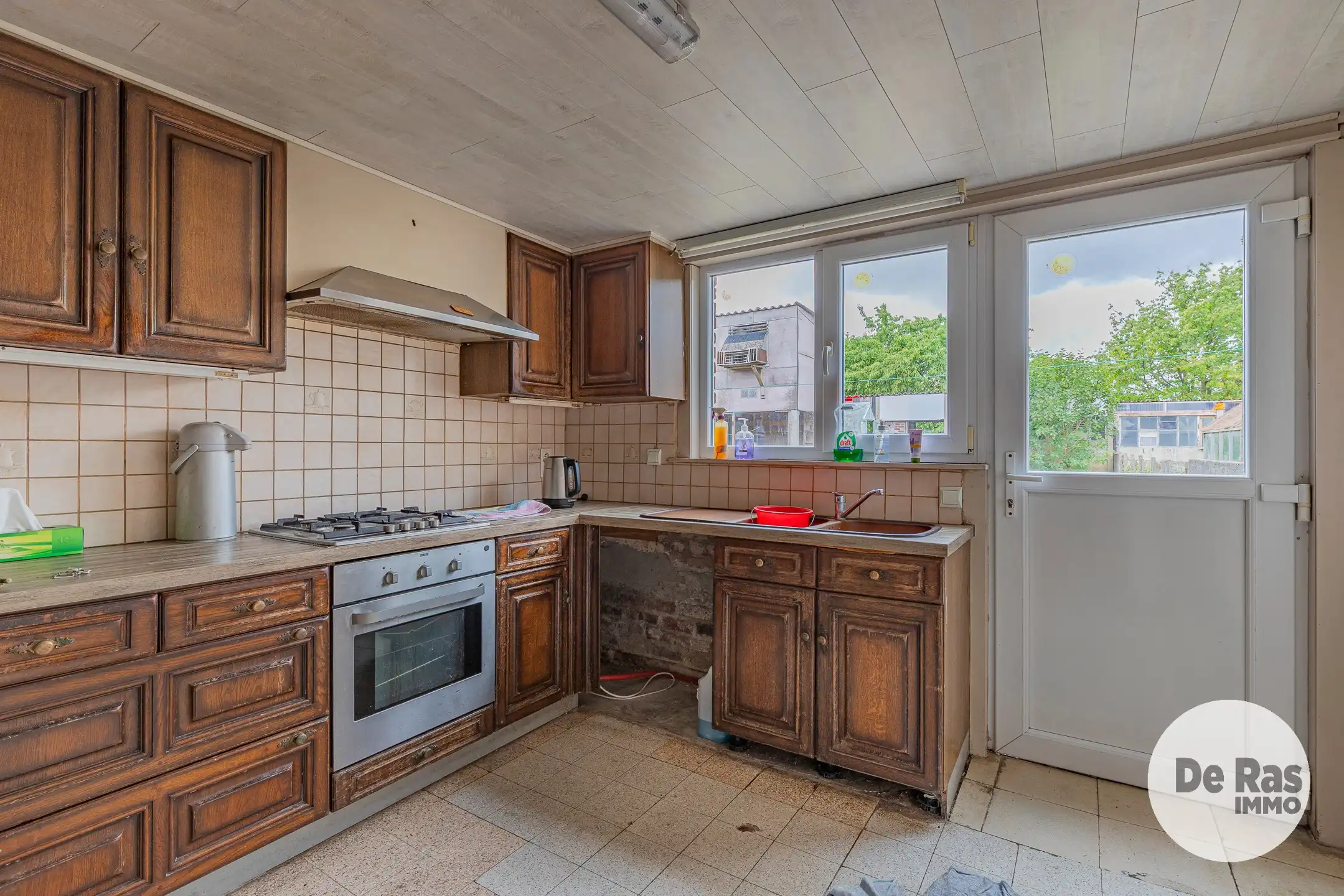 OOSTERZELE - Te renoveren woning met tal van mogelijkheden foto 18