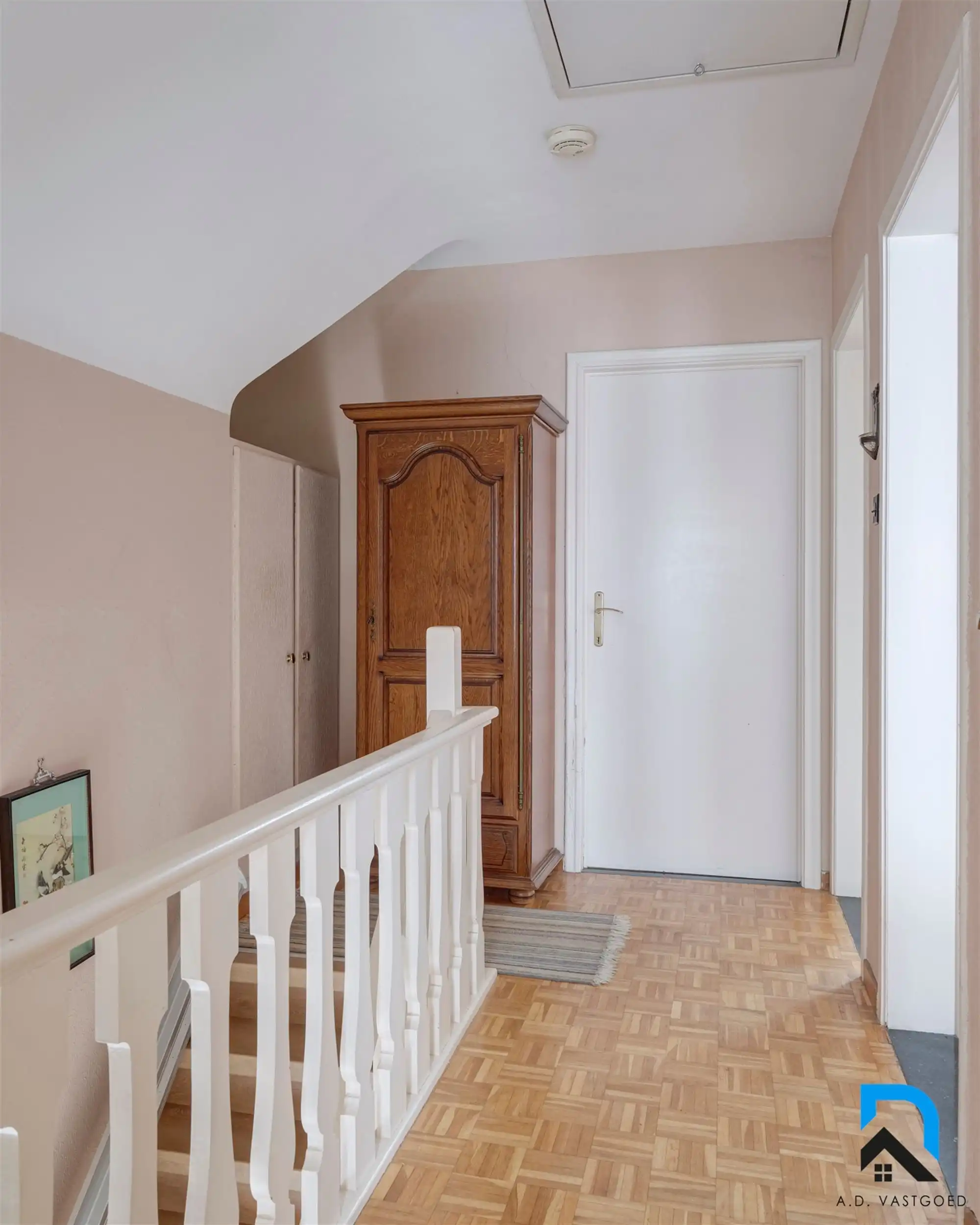 Mooie woning met grote tuin foto 12