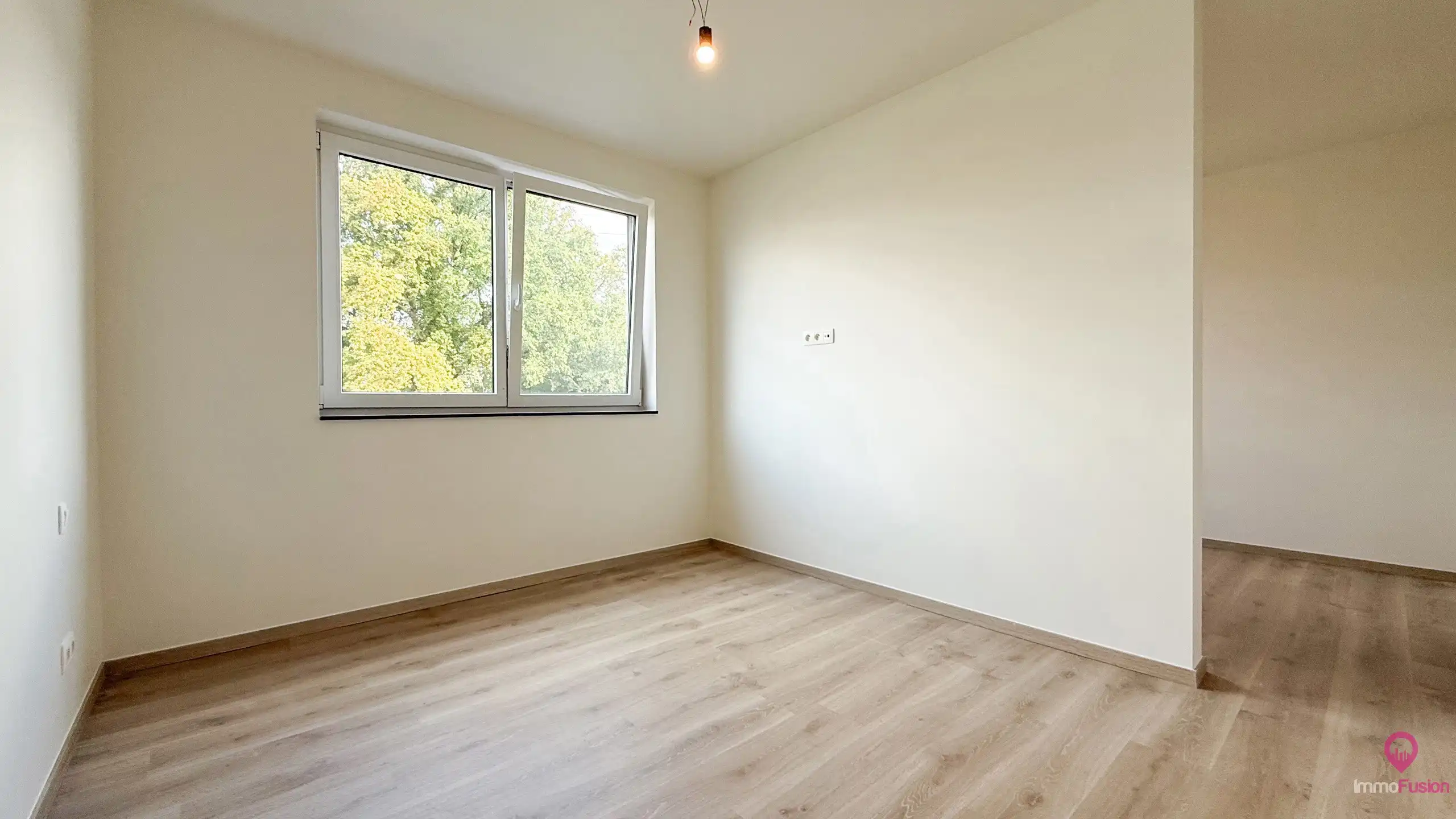 Praktische nieuwbouwwoning met 3 slpks in rustige straat! foto 27