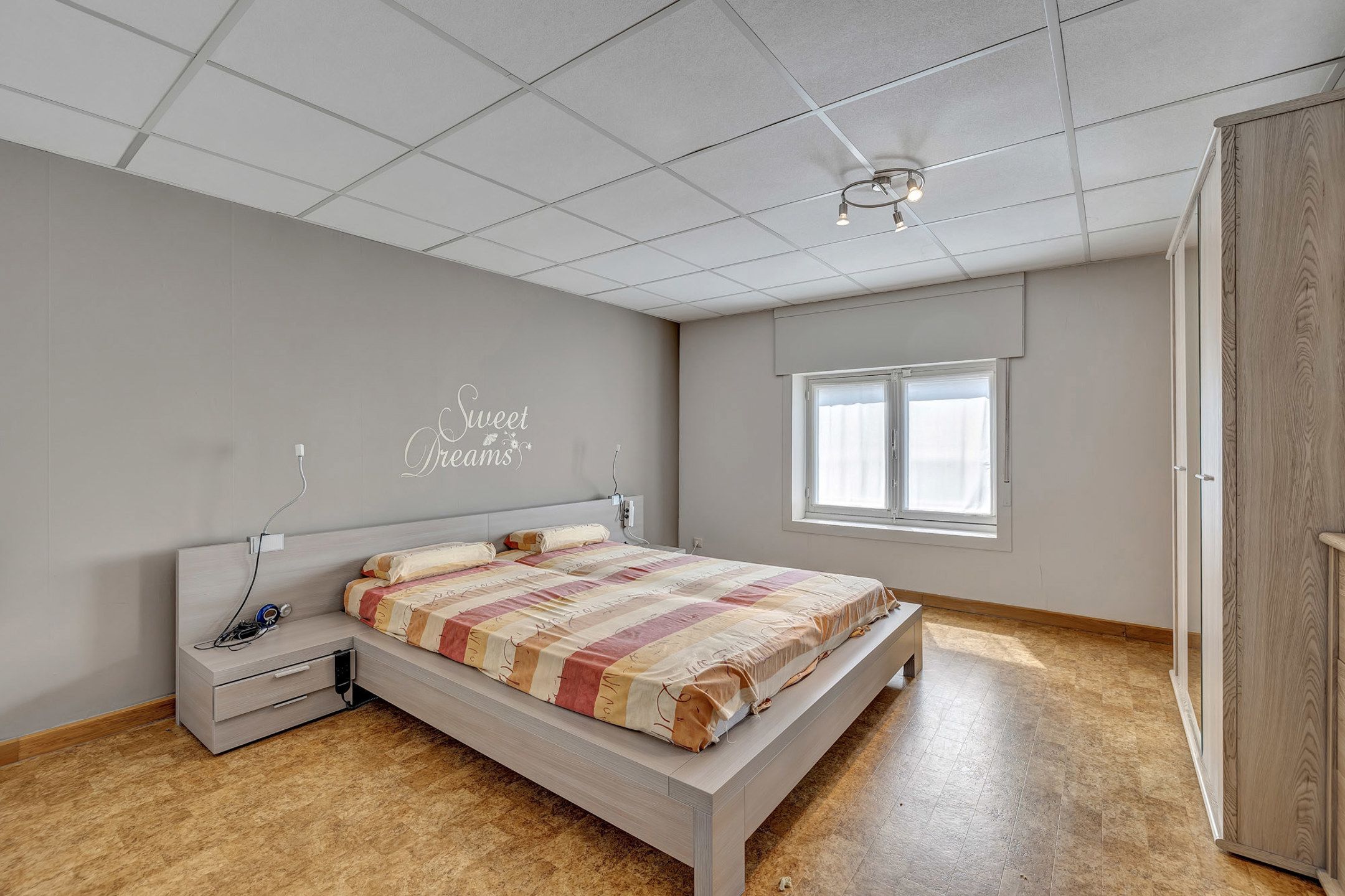 Te renoveren woning met atelier en tuin  foto 9