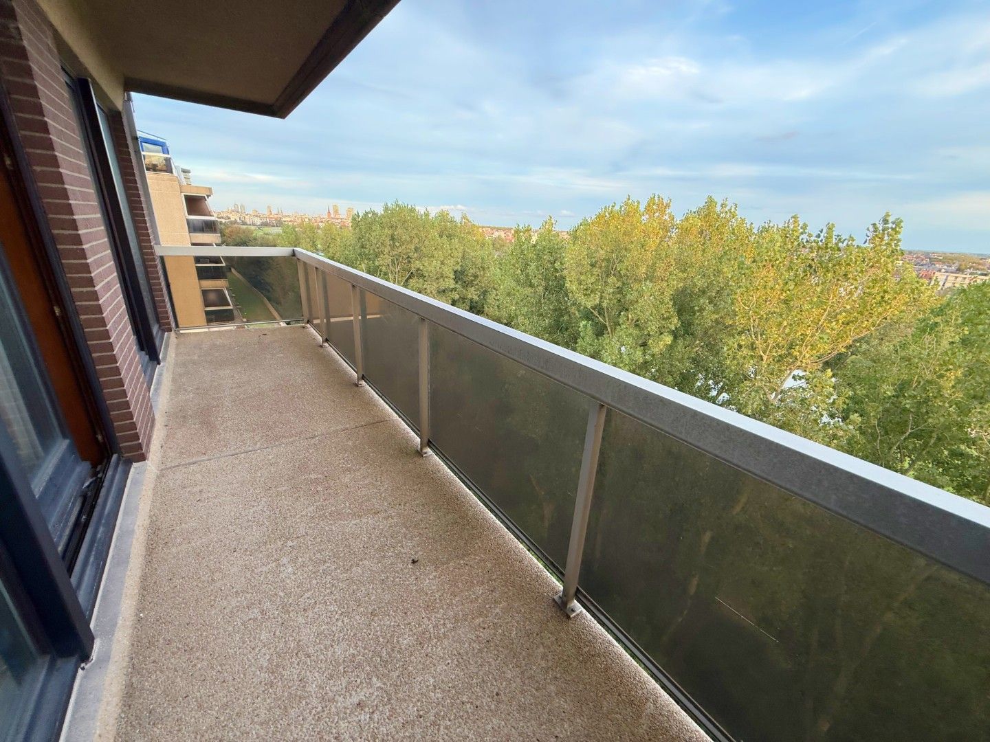 Ruim & energiezuinig appartement met frontaal zeezicht. foto 17