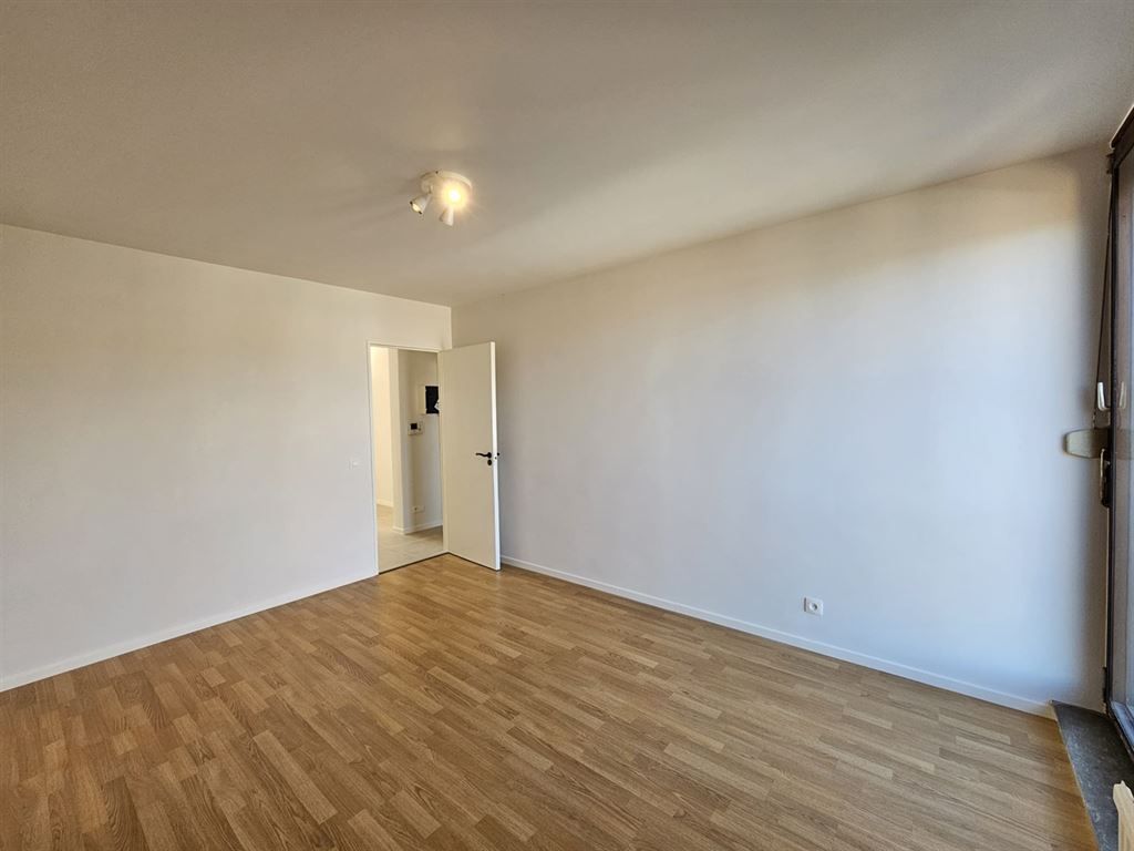 Volledig gerenoveerd appartement foto 15