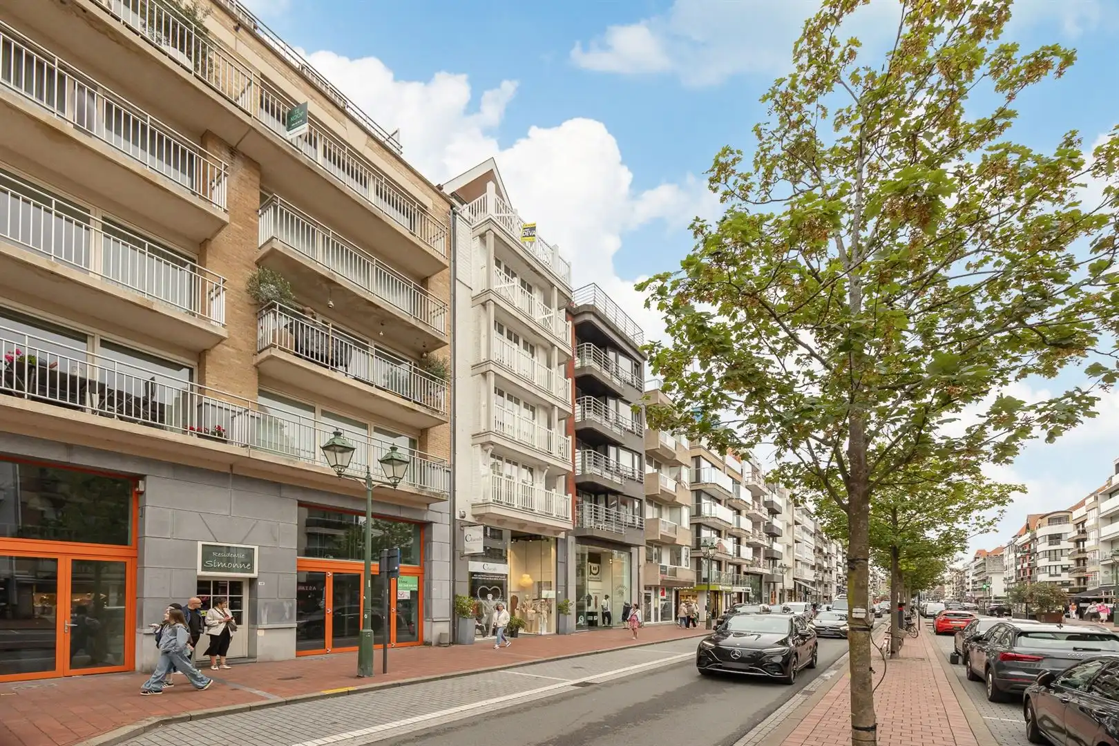 Ruim wonen in hartje Knokke foto 19
