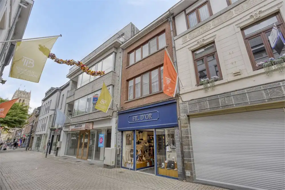 Handelshuis op toplocatie foto 2