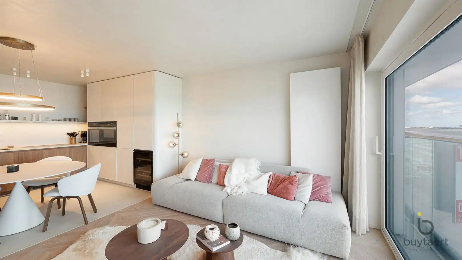 LUXUEUS GERENOVEERD & VOLLEDIG GEMEUBELD APPARTEMENT MET PANORAMISCH ZEEZICHT AAN HET RUBENSPLEIN!  foto 13
