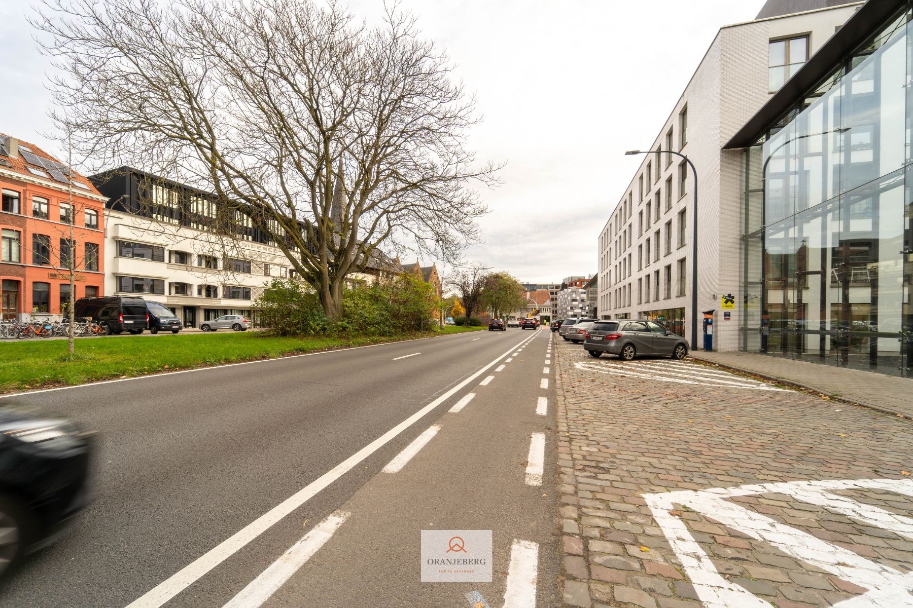 Moderne gelijkvloerse studio met terras te Gent foto 23