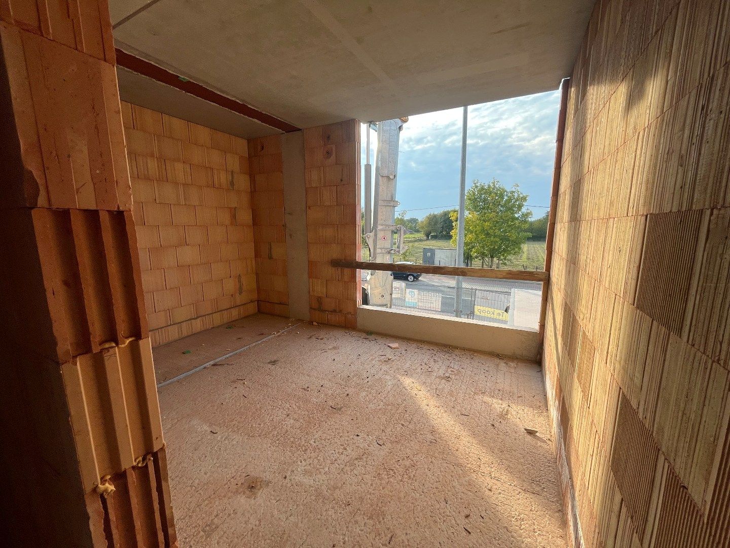 Nieuwbouwappartement met 2 slaapkamers en terras. foto 5