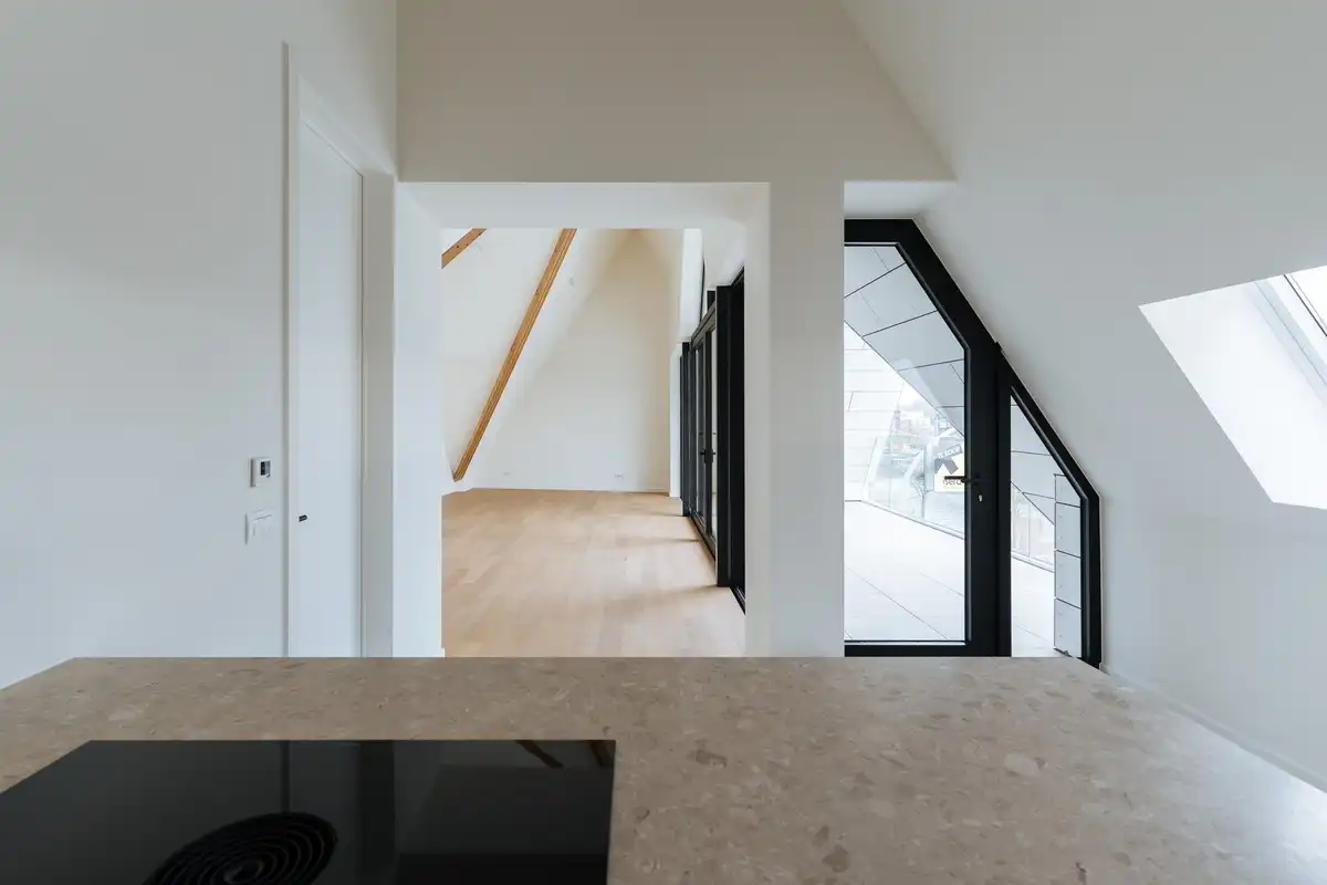 Sfeervol wonen te Brugge in een historisch gebouw foto 7