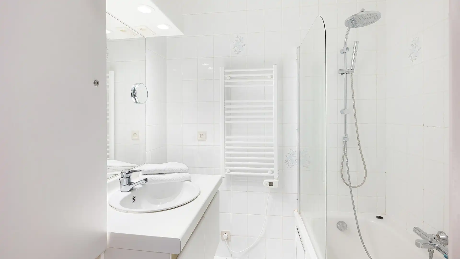 Zonnig 1-slaapkamerappartement met ruim terras en open zicht foto 15