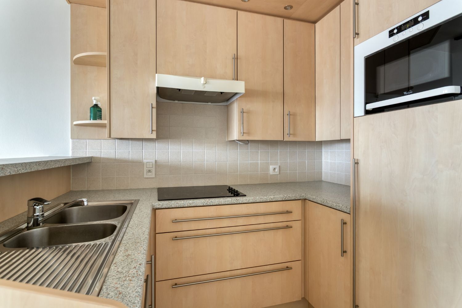 Instapklaar appartement met 2 slaapkamers en mooi zeezicht foto 6