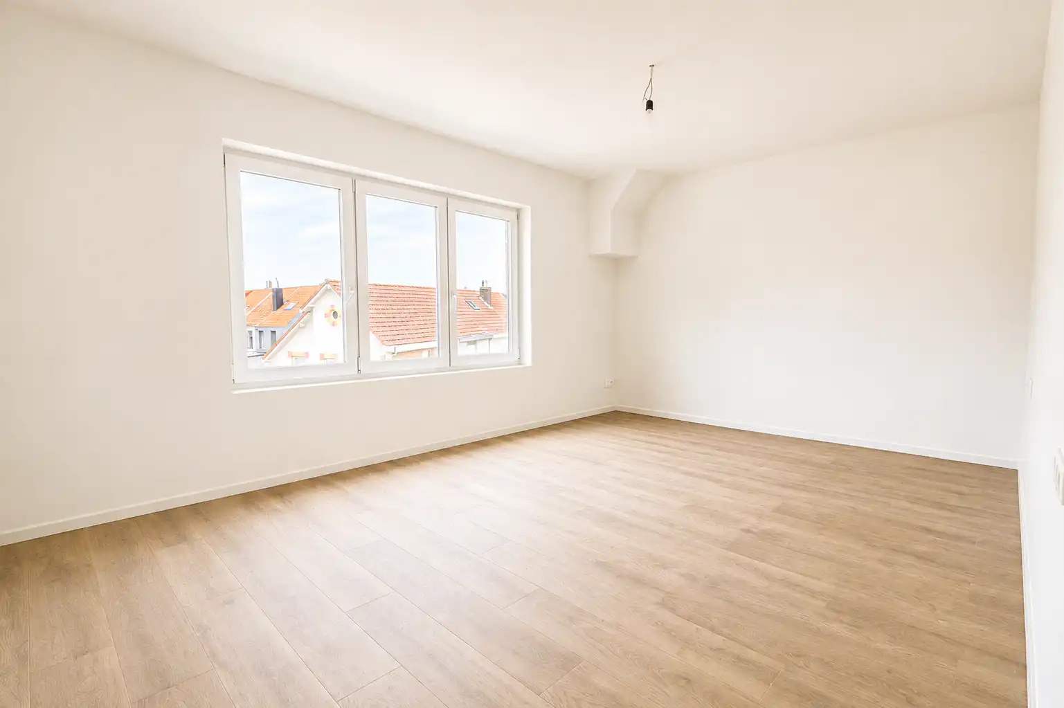 Volledig gerenoveerd 3-slaapkamerappartement op wandelafstand van het centrum. foto 8