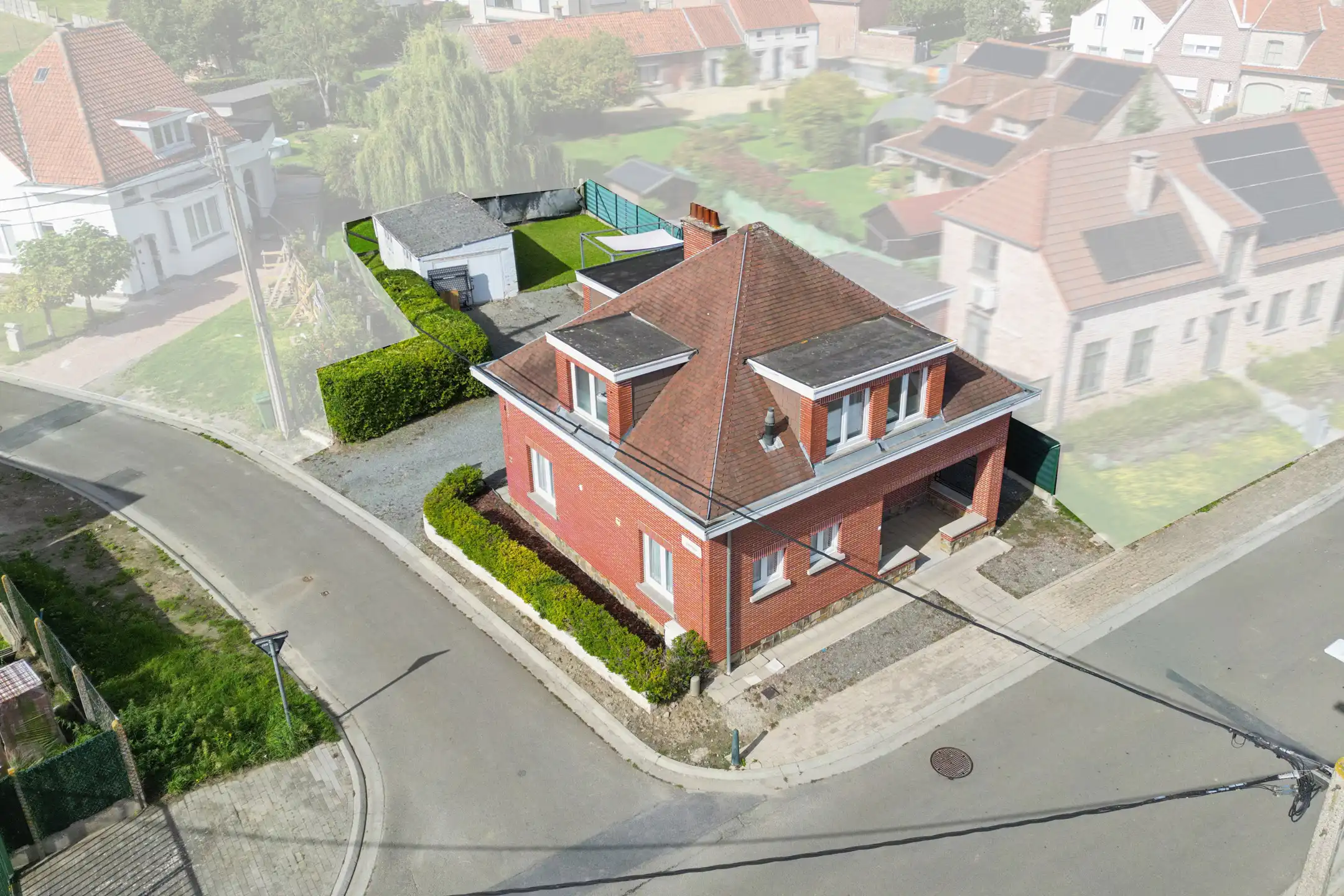 gerenoveerde woning met 3 slaapkamers, garage en tuin foto 3