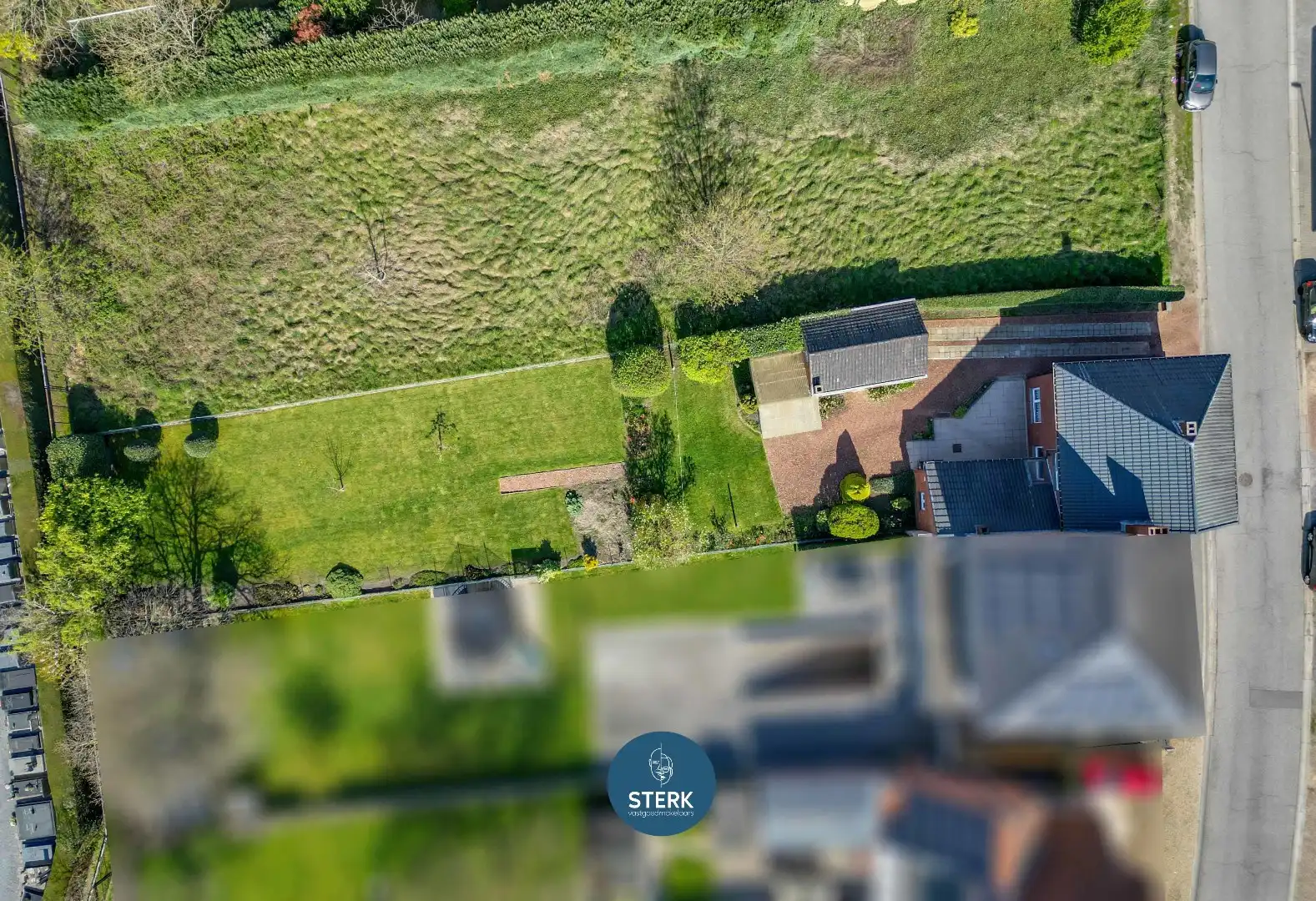 OP TE KNAPPEN GEZINSWONING OP EEN TOPLOCATIE IN CENTRUM LANAKEN !  foto 4