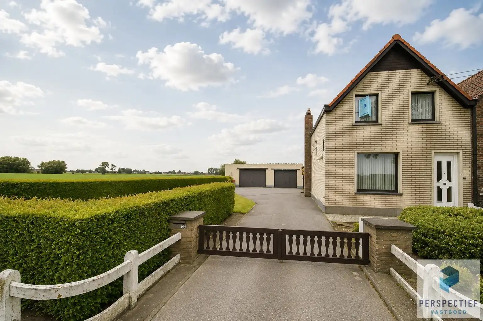 Te renoveren woning met rondom landelijke uitzichten foto 5