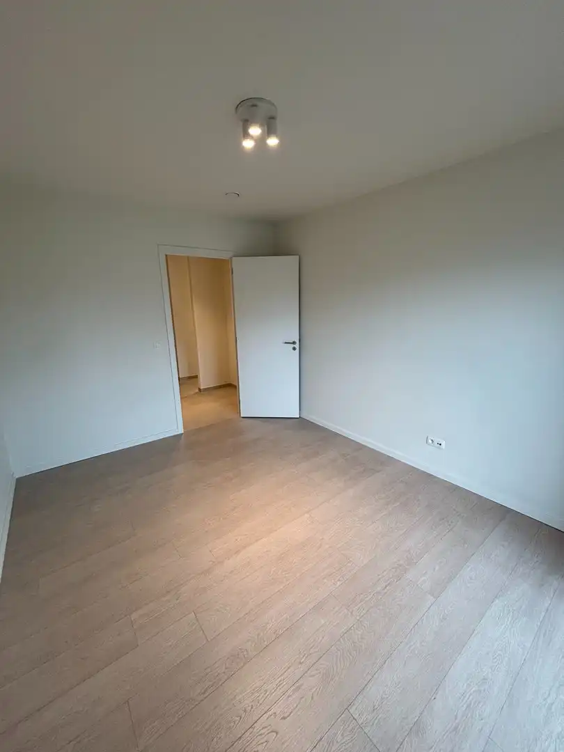 Ruimte en Comfort in Koningslo: Nieuwbouwappartement met 2 Slaapkamers, Bureau en extra Voorraadkamer foto 13
