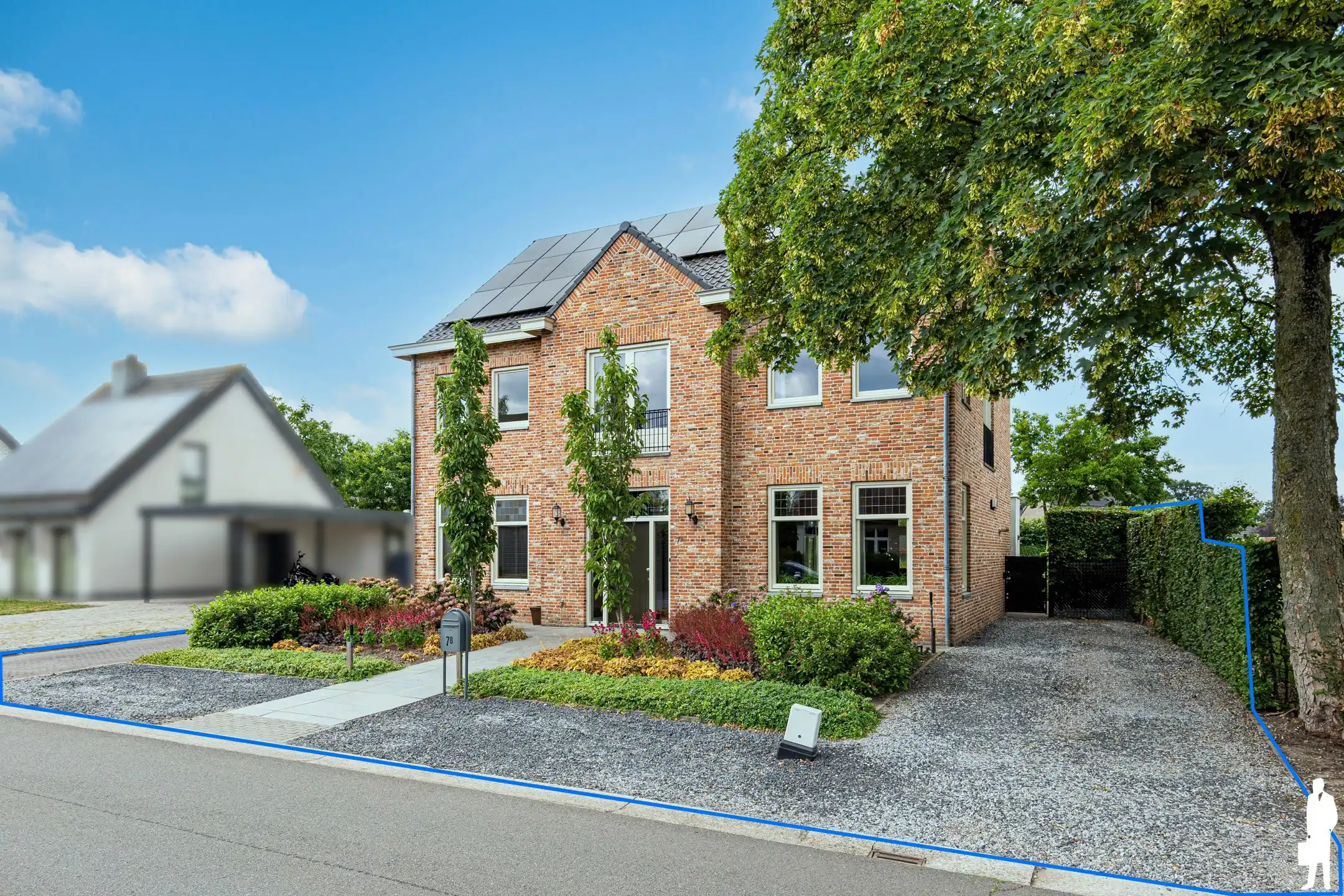 Villa met 6 slpk. 2 badk. en garage op 900m² nabij NL grens. foto 29