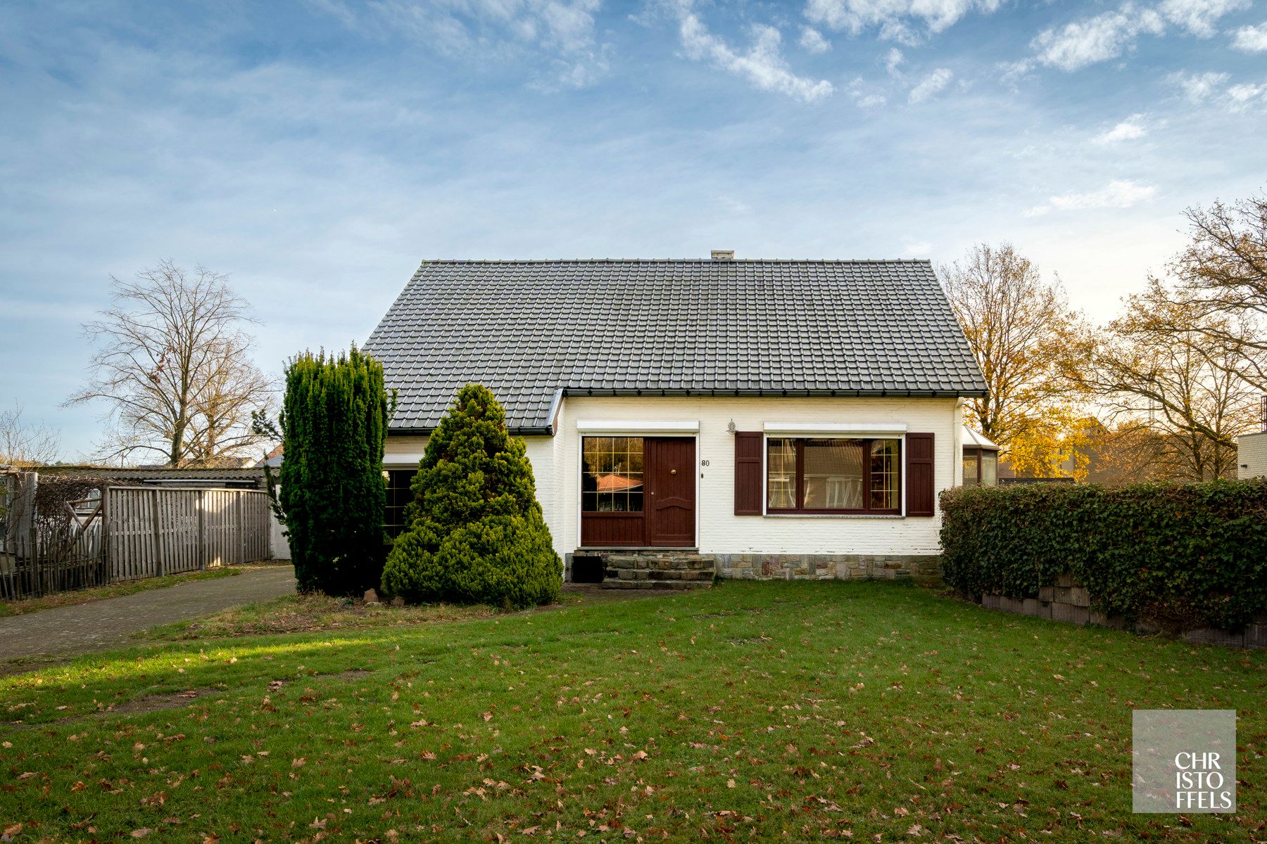 Hoofdfoto van de publicatie: Woning met potentieel op groene en rustige locatie in Zutendaal!