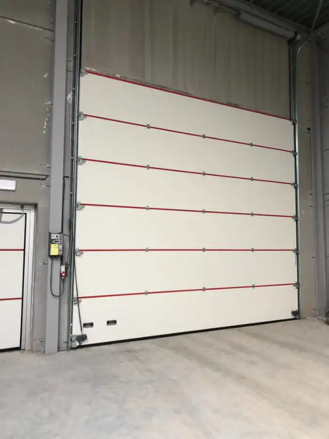 BEDRIJFSGEBOUW / STOCKAGERUIMTE foto 18