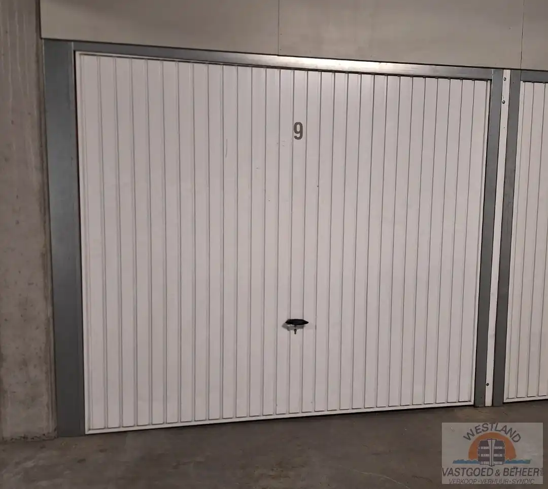 Garagebox in ruime afgesloten ondergrondse parking foto 4
