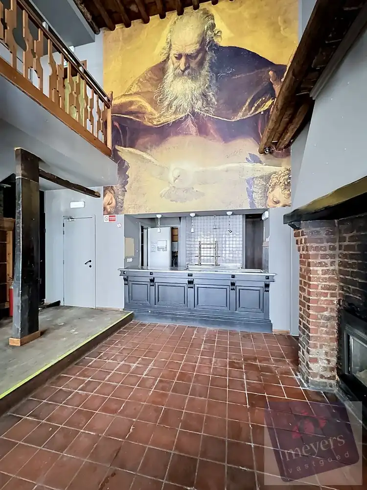 Hoekpand met uitzonderlijke zichtbaarheid op toplocatie in Hasselt foto 9