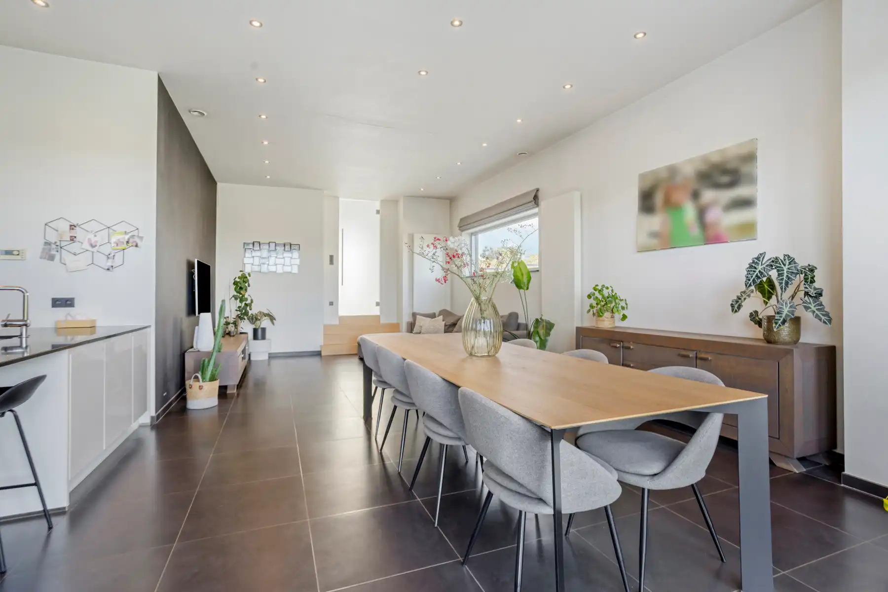 Recente 3-gevelwoning op topligging foto 8