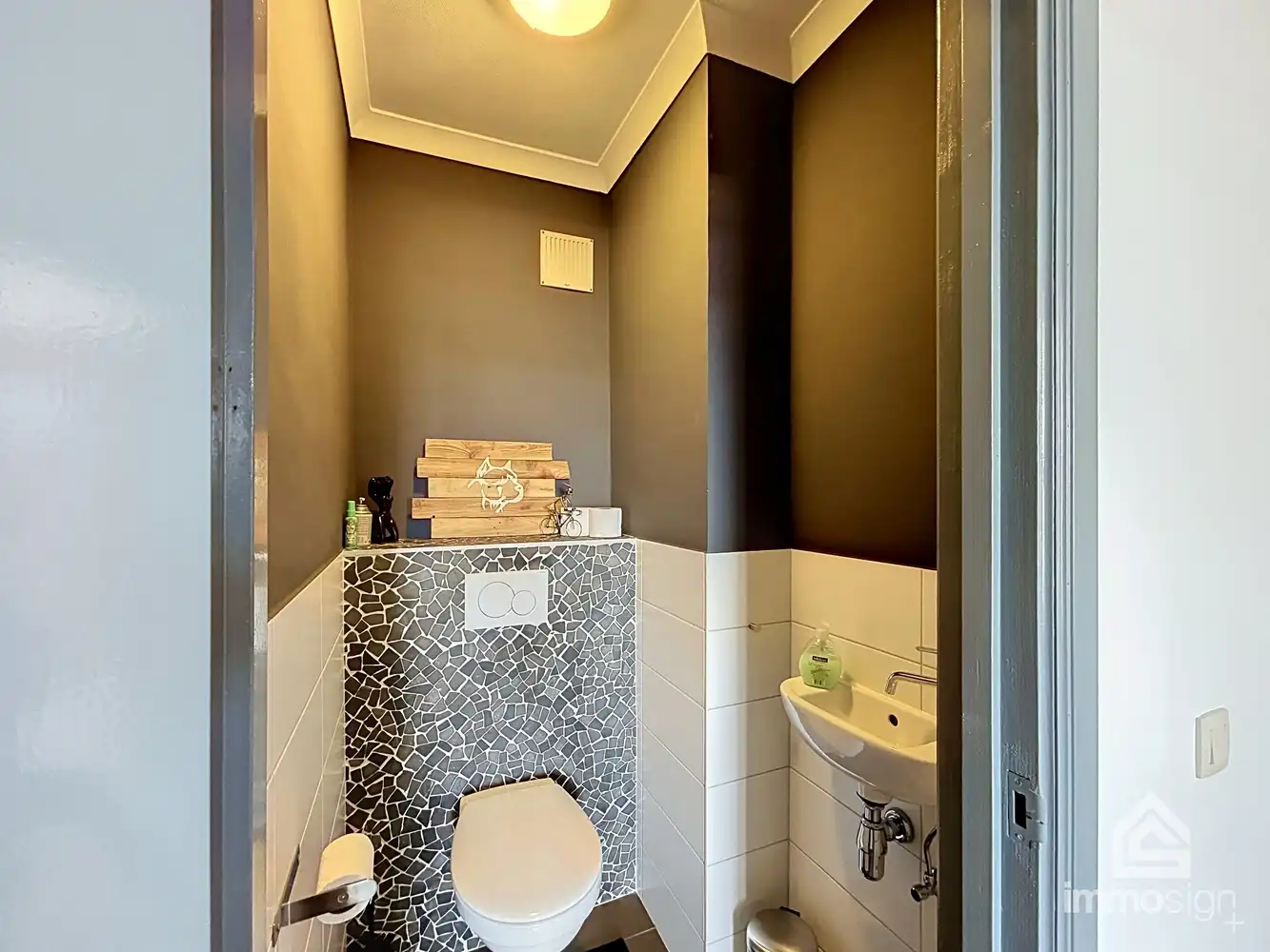 Praktisch appartement met twee slaapkamers in hartje Bree! foto 12