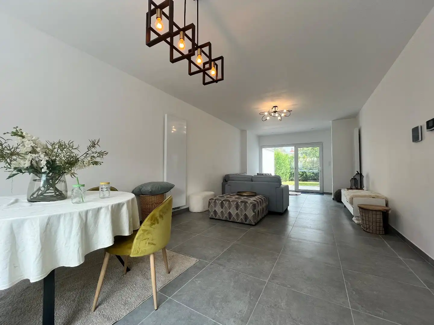 Grote woning met 4kamers, 2 badkamers,... foto 33