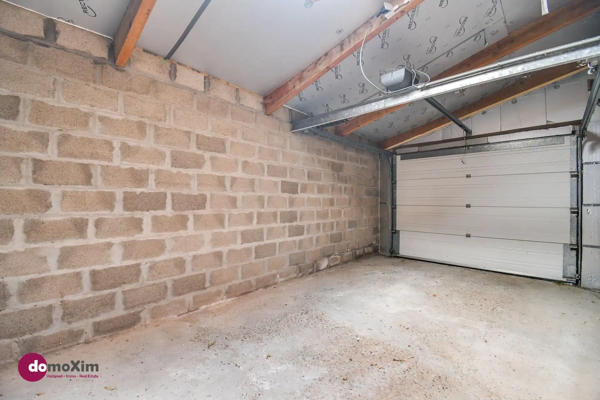 Gerenoveerde woning met loods, stallen en serre op een terrein van 32 are foto 16