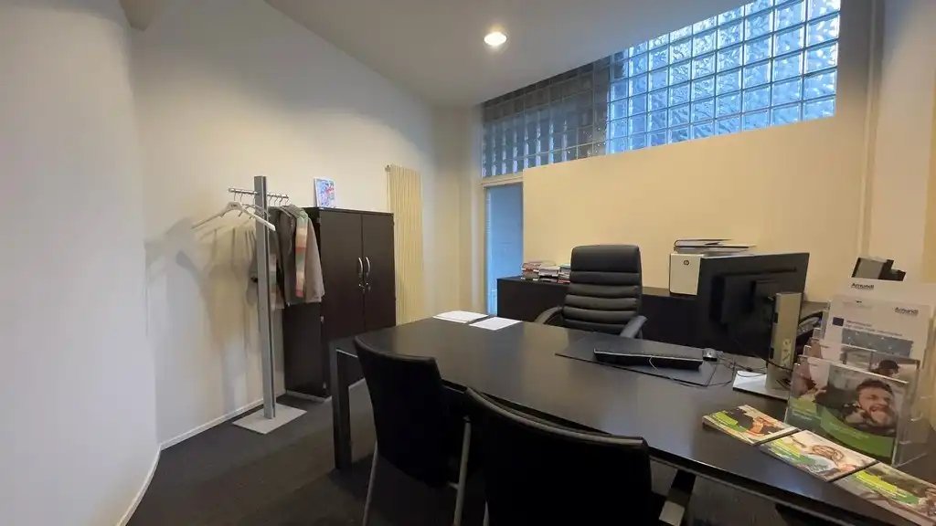 Commercieel kantoor te huur in centrum Gent foto 9