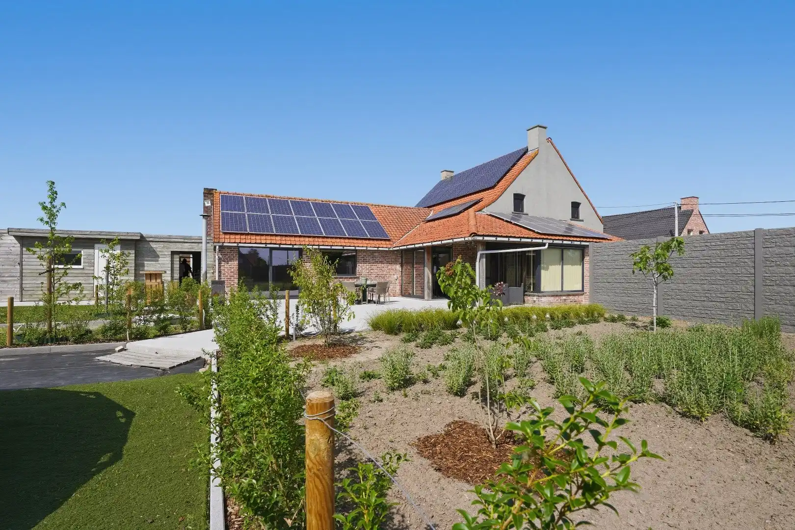 Instapklare open bebouwing met 5 slaapkamers op 1919m² te Merkem. foto 3