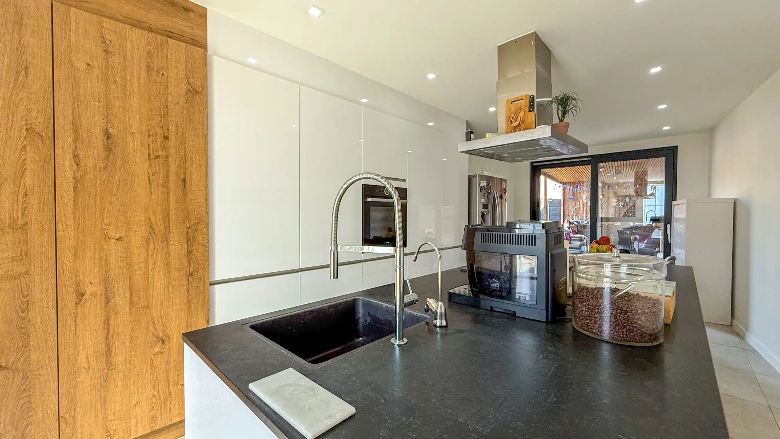 Instapklare woning met 5 slpks, rustig gelegen te Beringen! foto 24