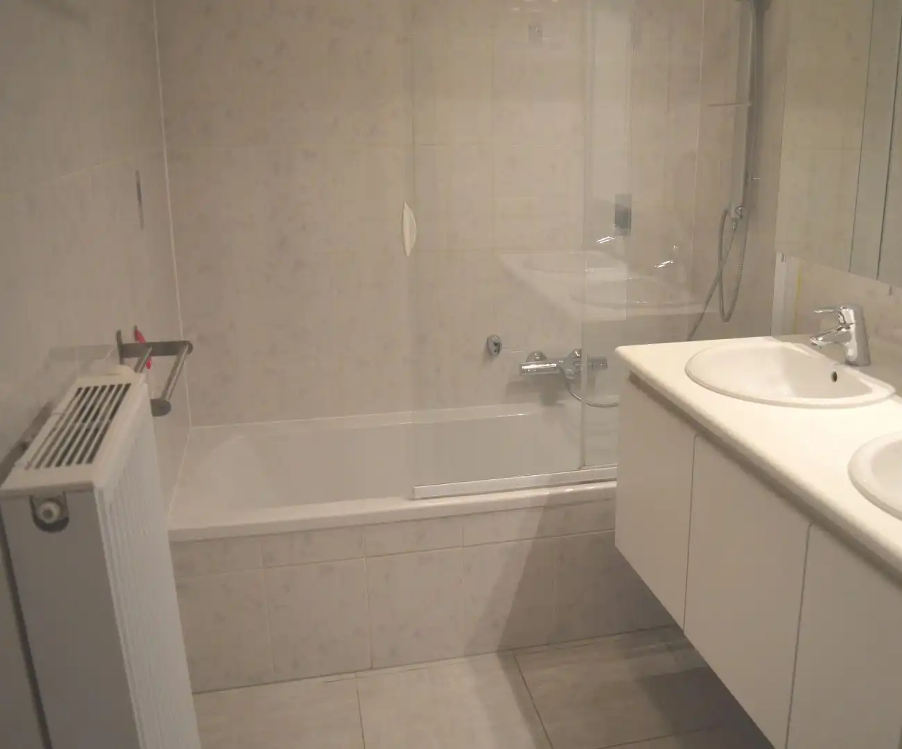 Gemeubileerd 2 slaapkamerappartement foto 6
