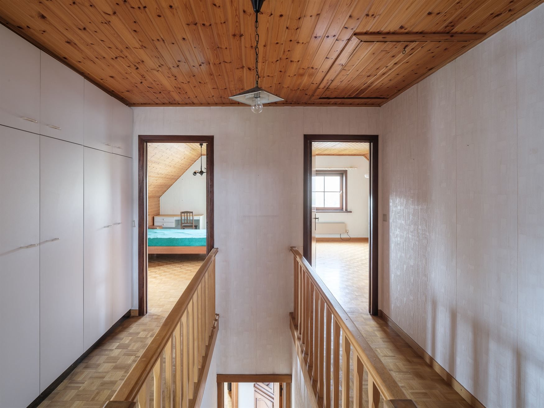 Charmante woning met 4 slaapkamers in een groene omgeving. foto 11