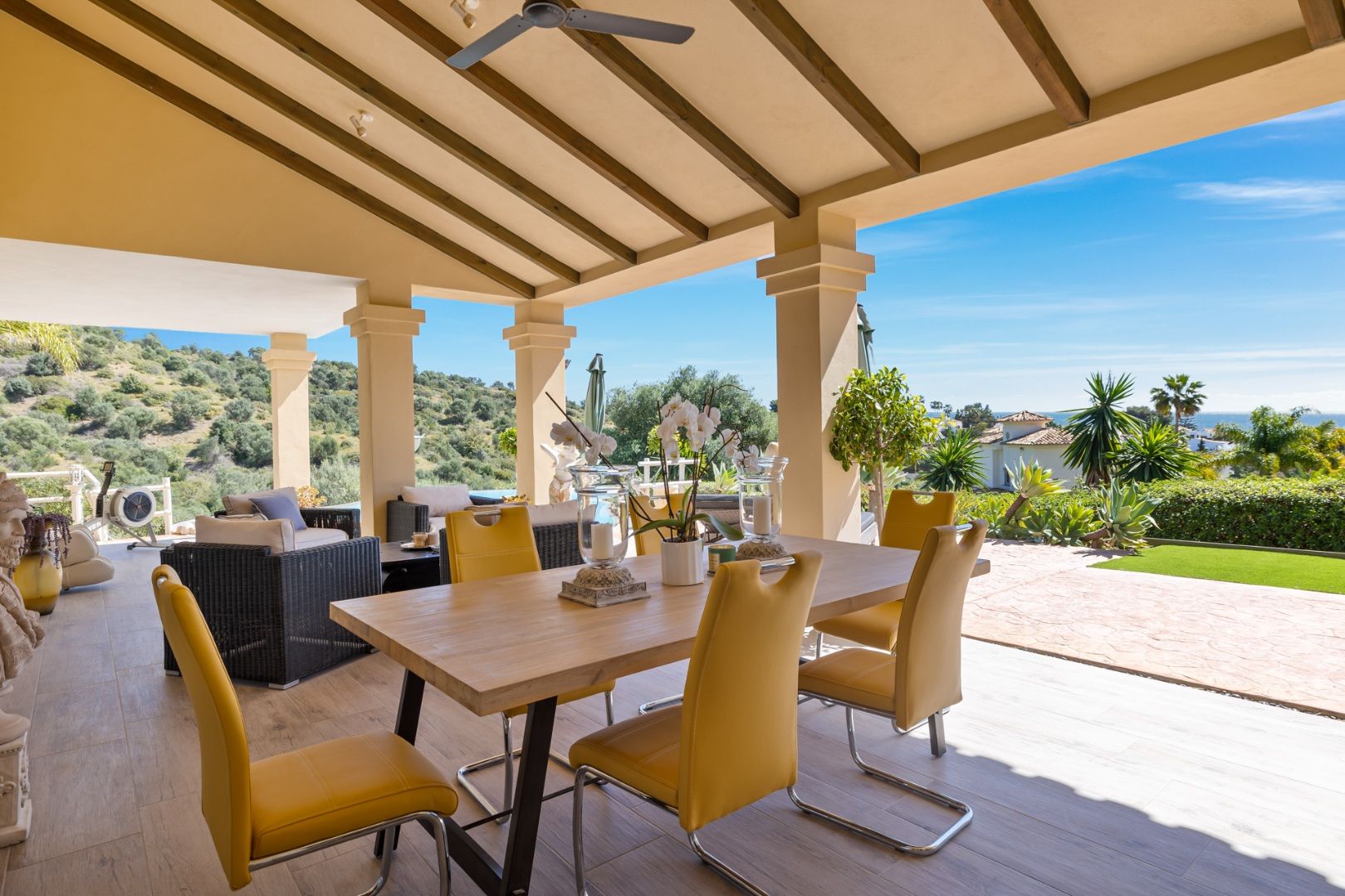 SCHITTEREND GELEGEN VILLA NAAST CABOPINO GOLF foto 12