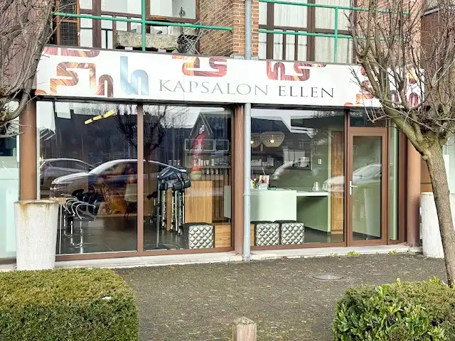 Multifunctioneel handelspand 74m² foto {{pictureIndex}}