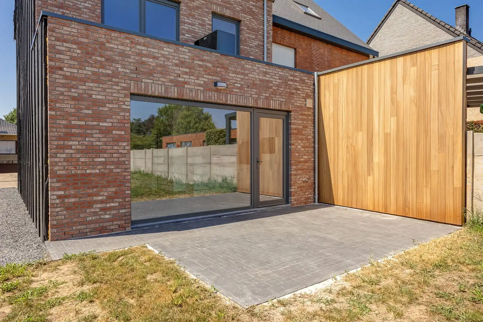 Recente nieuwbouwwoning met grote, zonnige tuin  foto 26