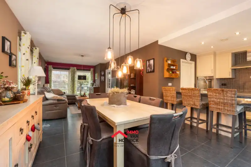 Instapklare woning HOB - 265m² grondopp. foto 3