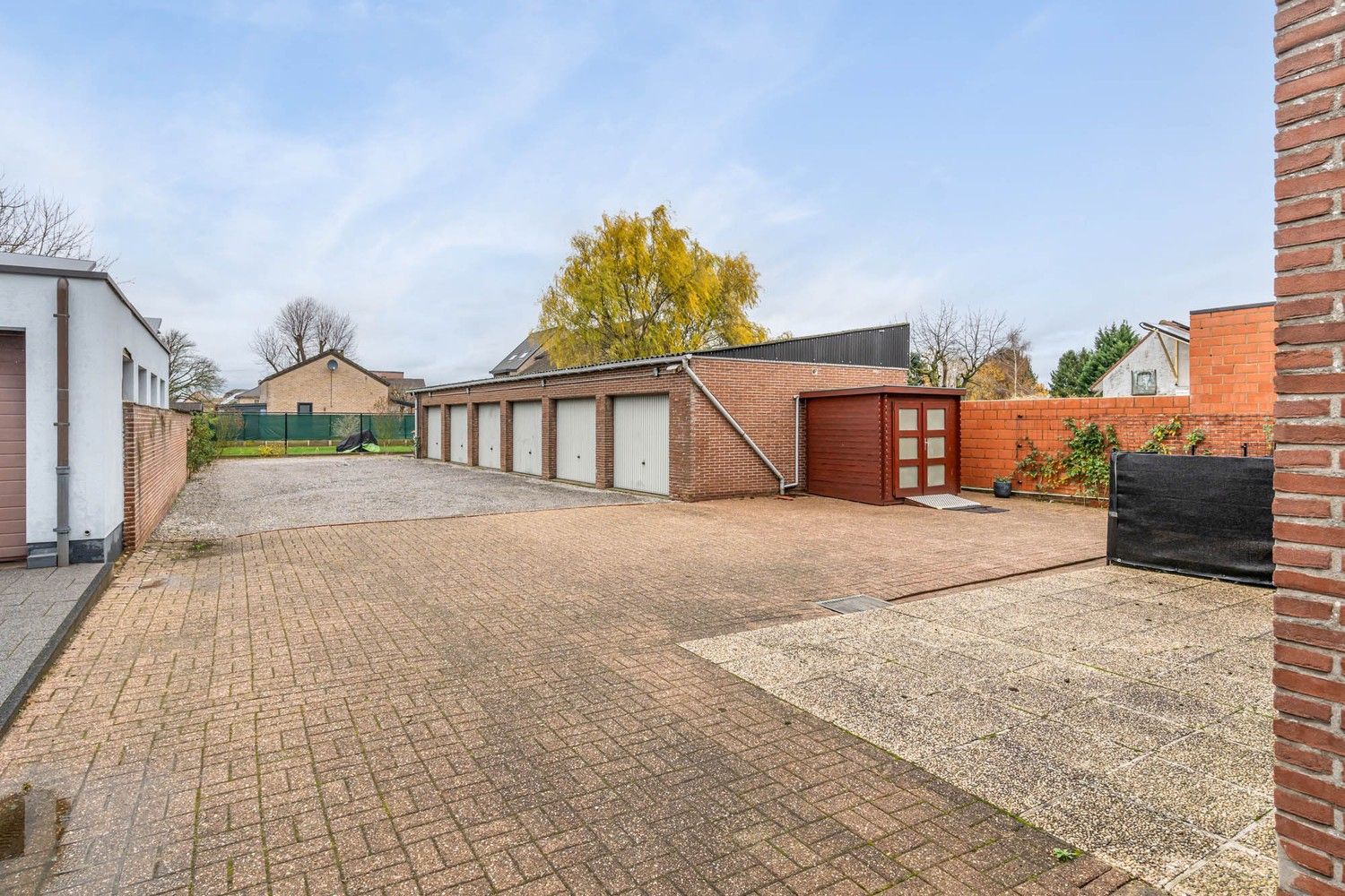 Licht en modern appartement met 2 slaapkamers op wandelafstand van het centrum van Bilzen! foto 14
