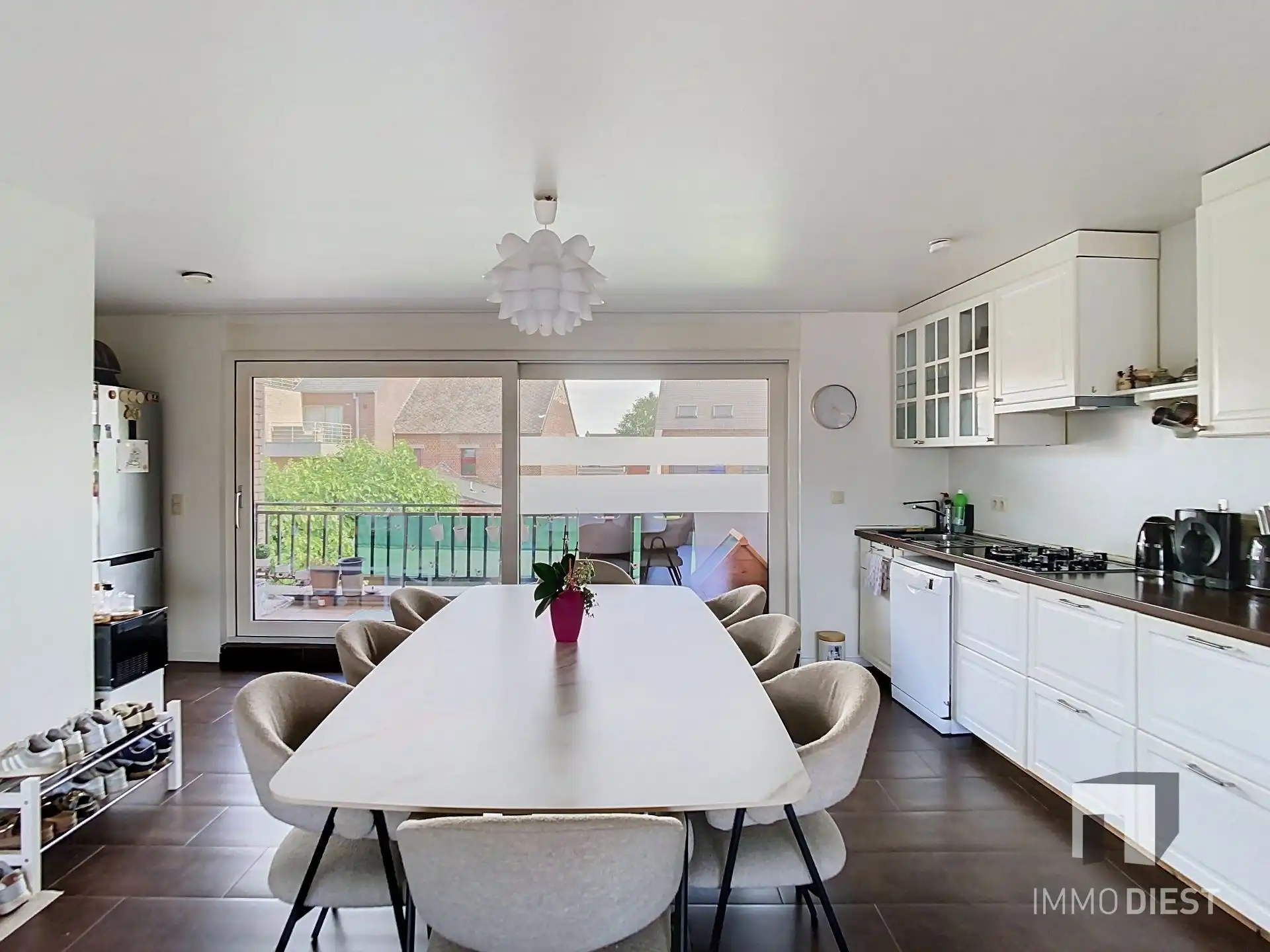 Ruime lichtrijke duplex nabij centrum Halen met staanplaats! foto 16