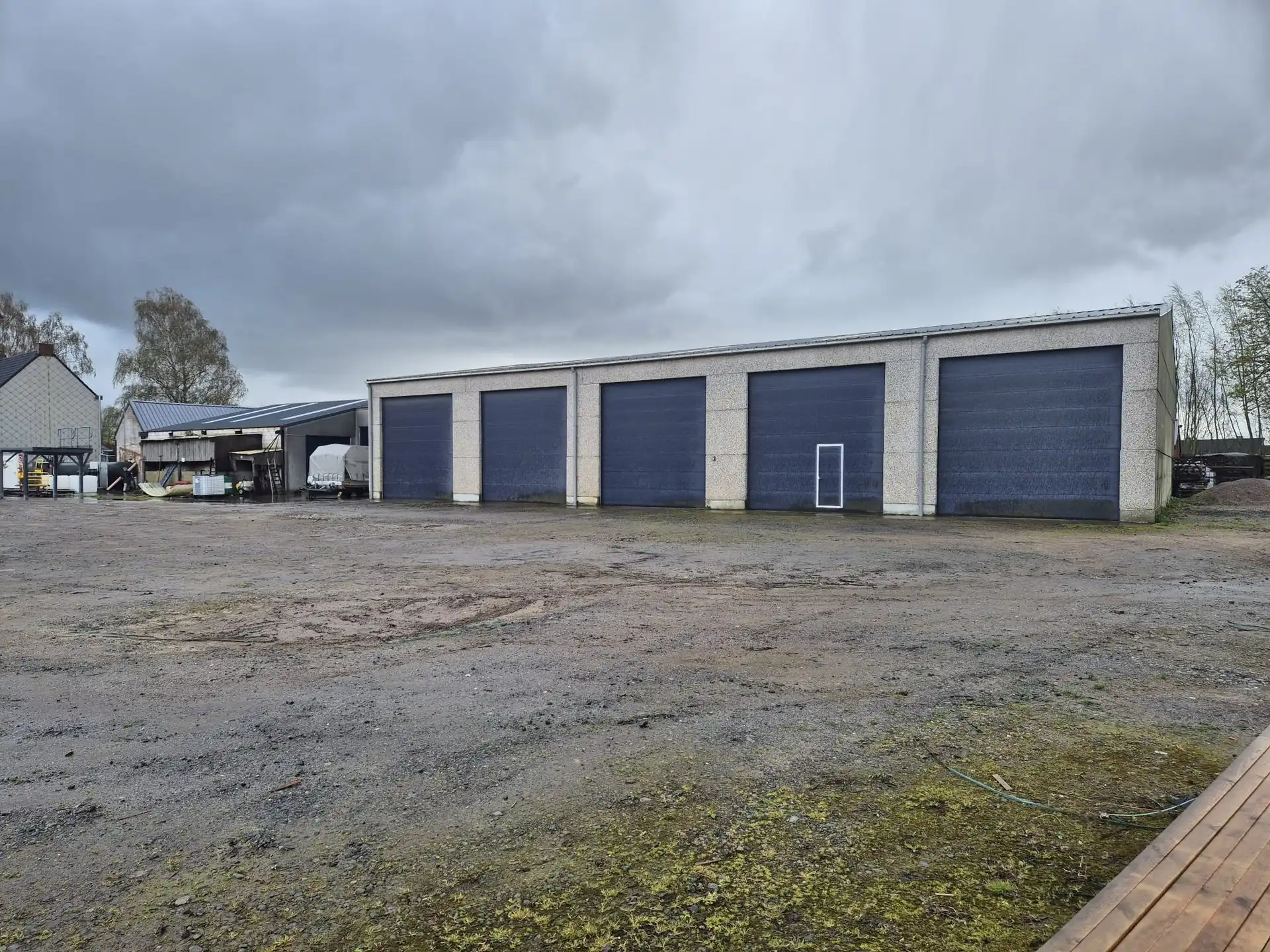 Gunstig gelegen magazijn van 150m². foto 3