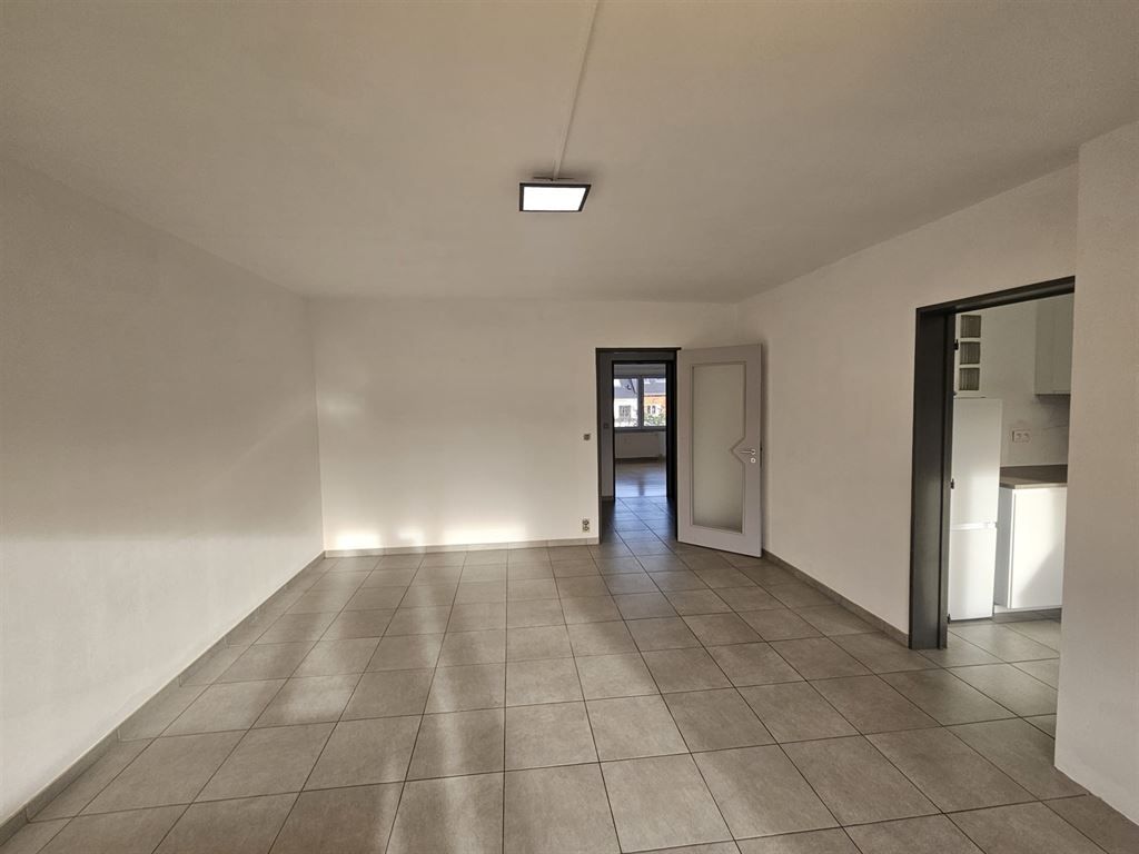 Gerenoveerd appartement met garagebox foto 4