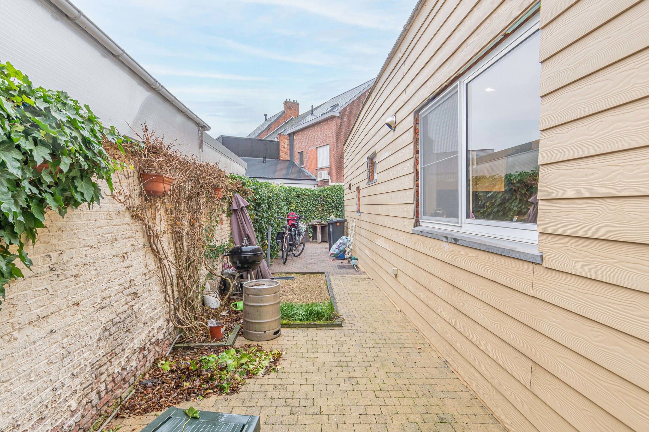 Lichtrijke woning met 4 slaapkamers in hartje Blaasveld foto 22