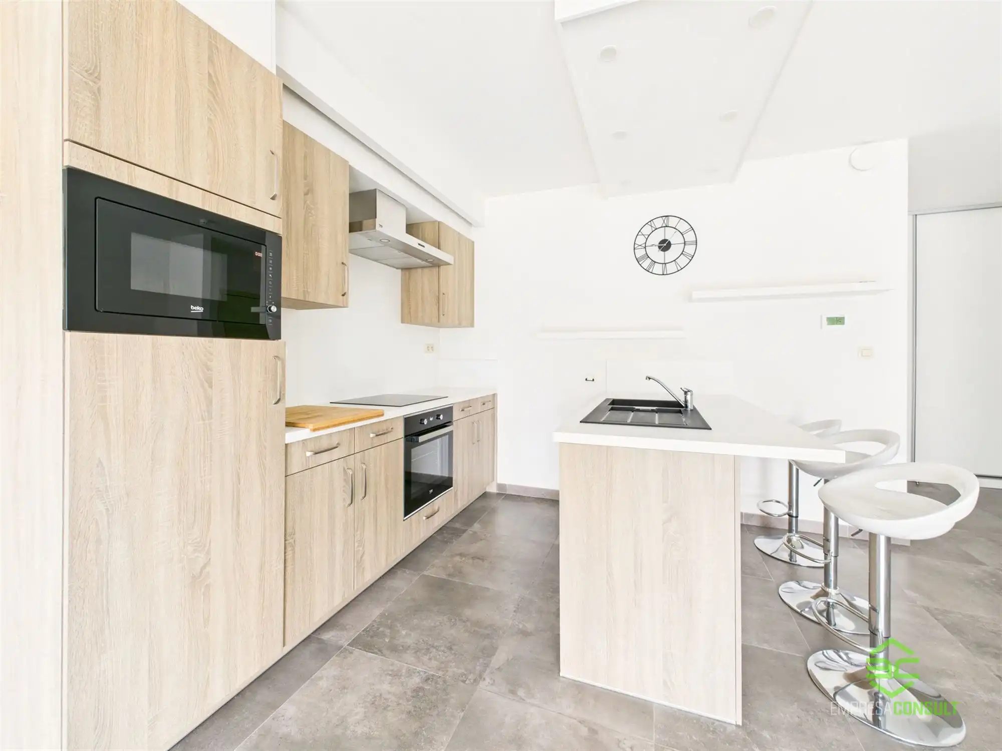 Instapklare gezinswoning met 3 slpk op 1km van het centrum! foto 13