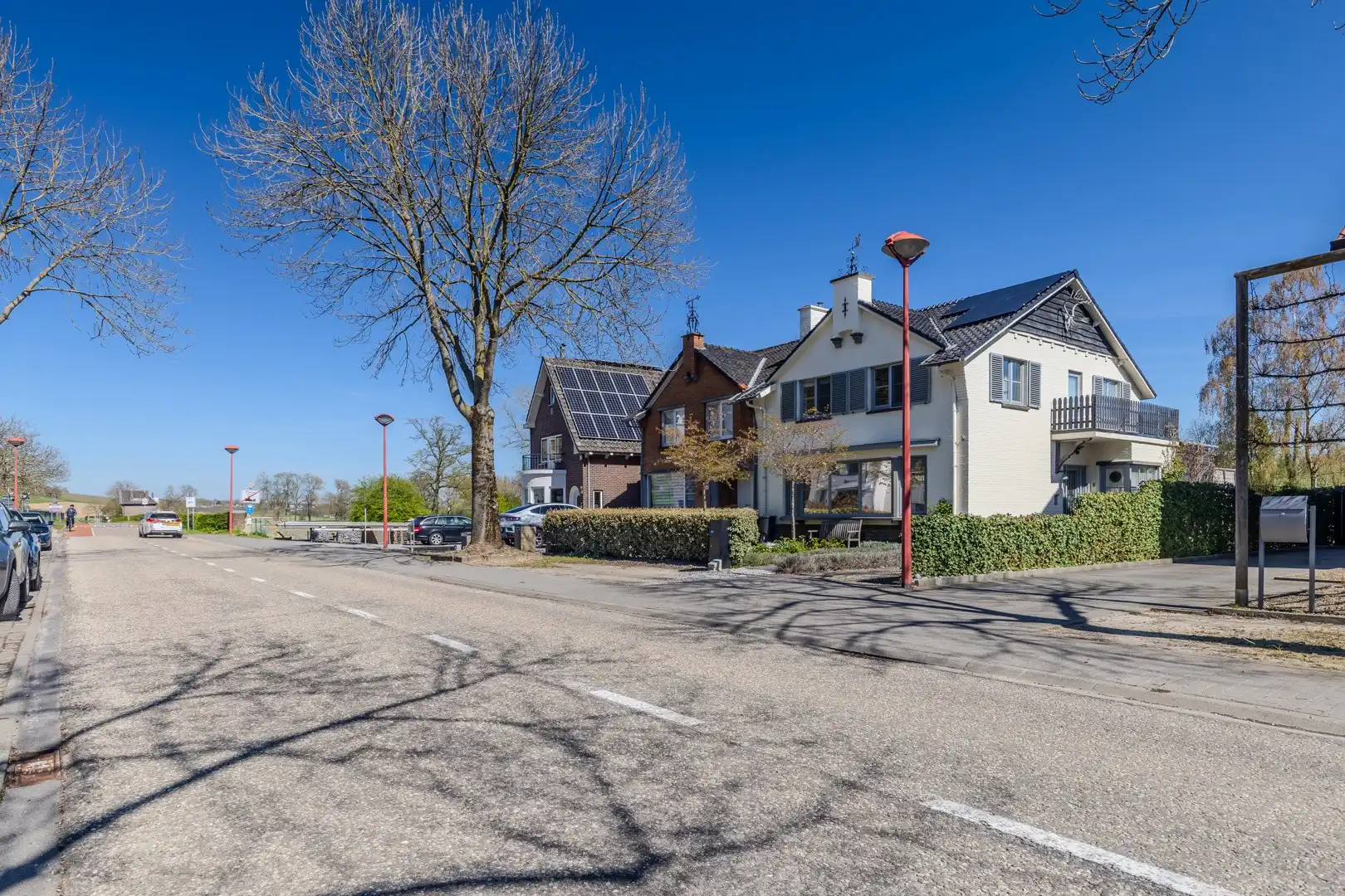 GEZELLIGE WONING MET 3 SLPKS IN KANNE TE KOOP! foto {{pictureIndex}}