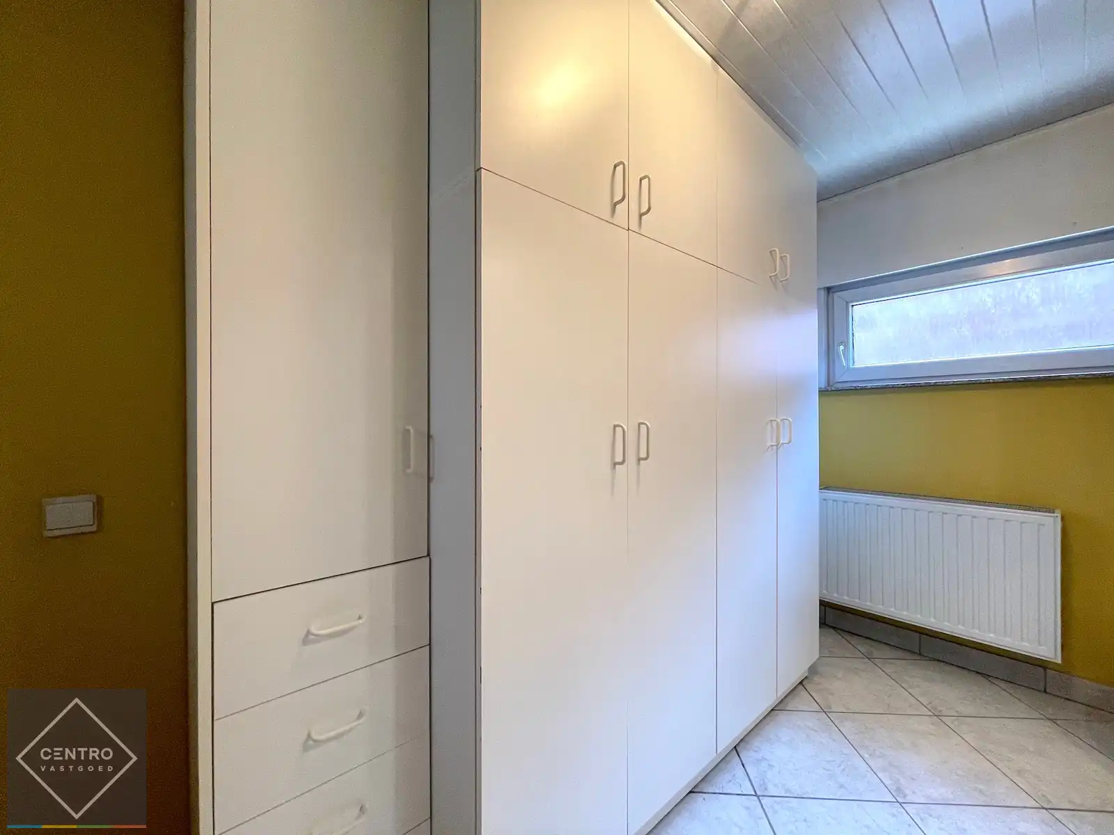 Centraal gelegen woning met 3 slpks, terras én garage! foto 12