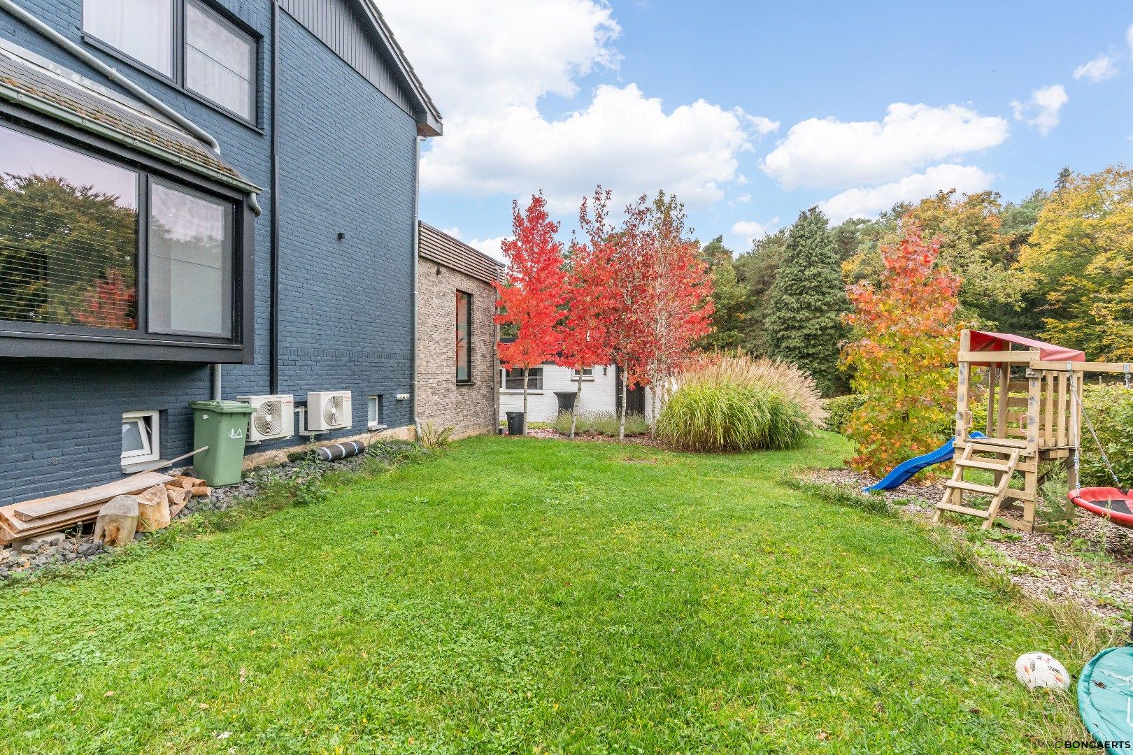 Ruime woning met 4 slaapkamers foto 34