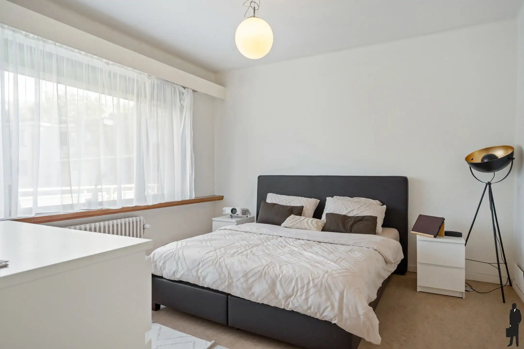 Ruime halfopen bebouwing met 4 slaapkamers en 2 badkamers aan de groene parken van Hoboken.&nbsp; foto 12