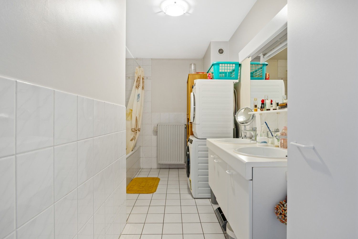 Ruim appartement met autostaanplaats in het centrum van Merksem! foto 12