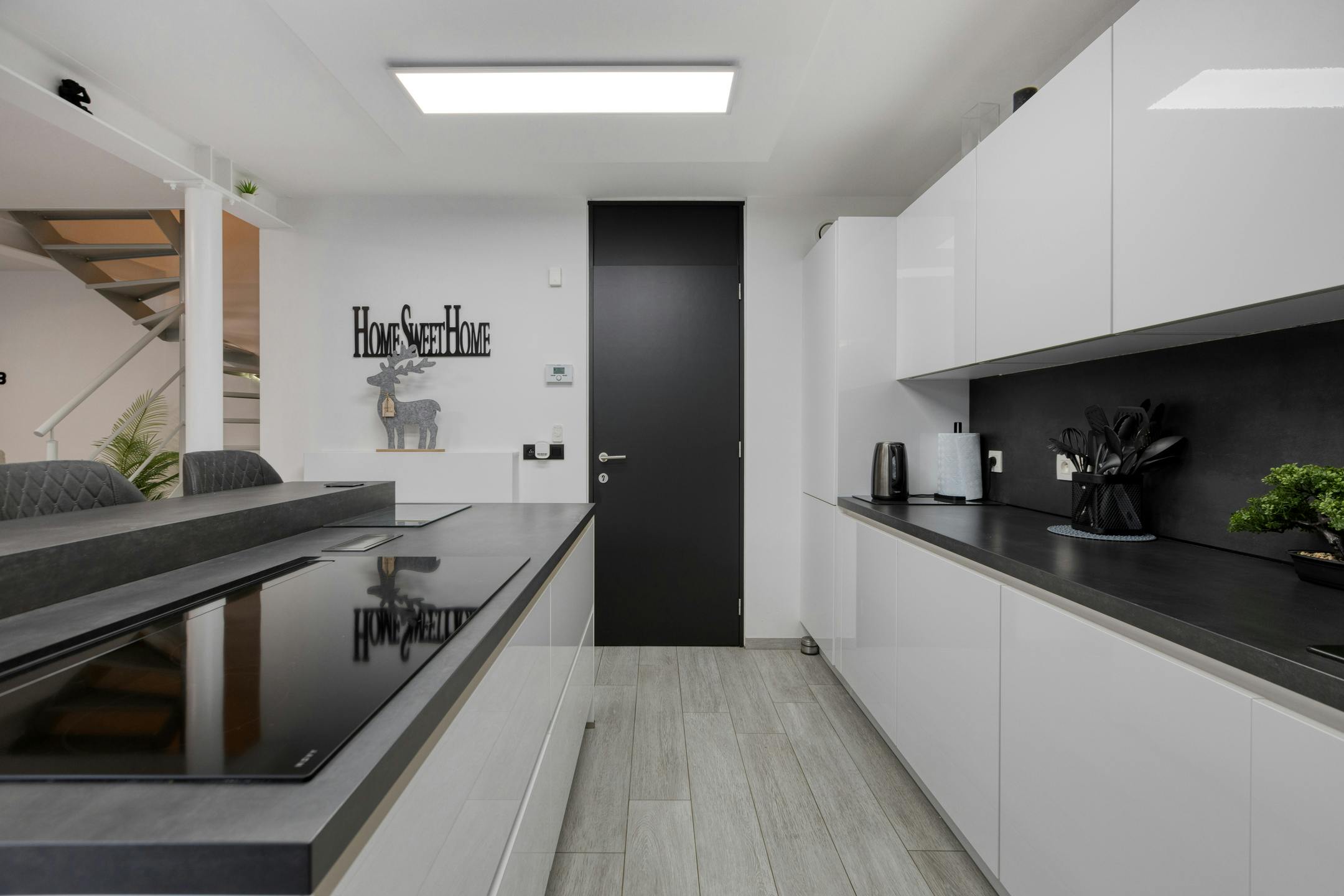 Energiezuinige woning met tuintje te koop in Maasmechelen foto 2