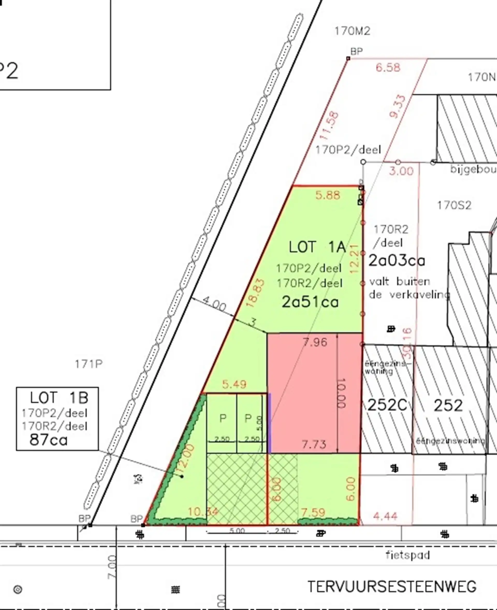 Bouwgrond voor halfopen bebouwing op strategische locatie foto {{pictureIndex}}